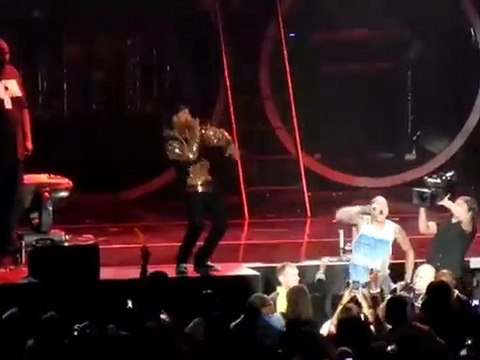 Chris Brown Perform Snapbacks Back & Holla At Me With Tyga #FAMETOUR Baltimore by Vanise