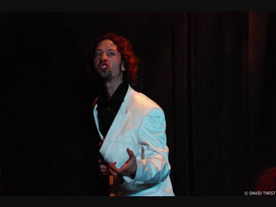 Emission RIONS PEU RIONS BIEN de RAJU - chronique sur ARNAUD HUMBERT