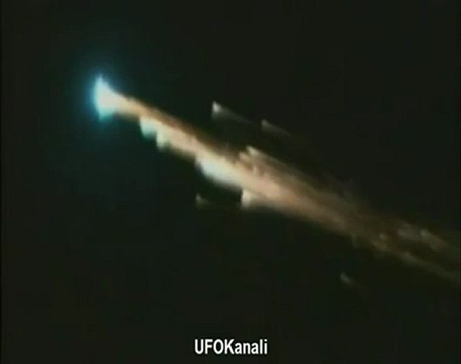 UFO ou SATELLITE .(explosion).09. 2011
