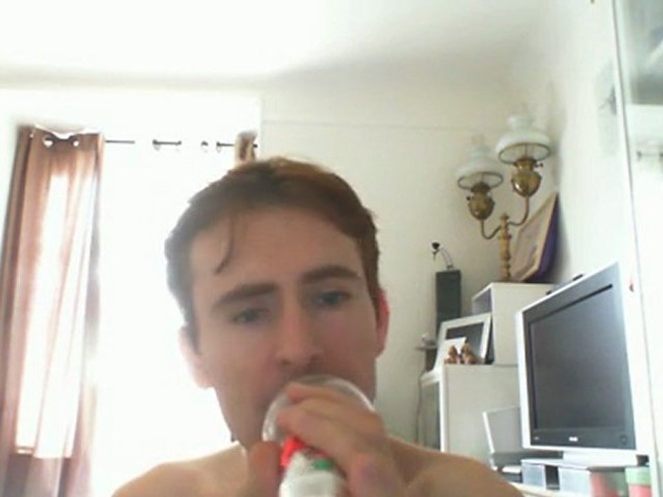 Wiwi égratigne "juste un peu de ton amour"