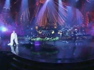 Jackson's security guard testifies, Corutney Love plans memoir