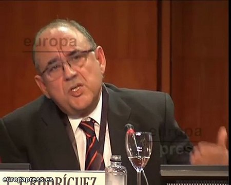 Médicos consideran obligatorio rebelarse por recortes