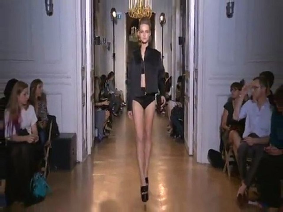 Le défilé Rochas PAP 2012