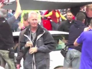 Rihanna Gets an Emergency Bikini Wax