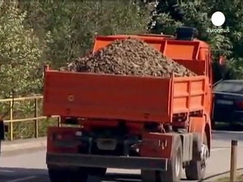 Kosovo: nuove barricate e accuse alla KFOR