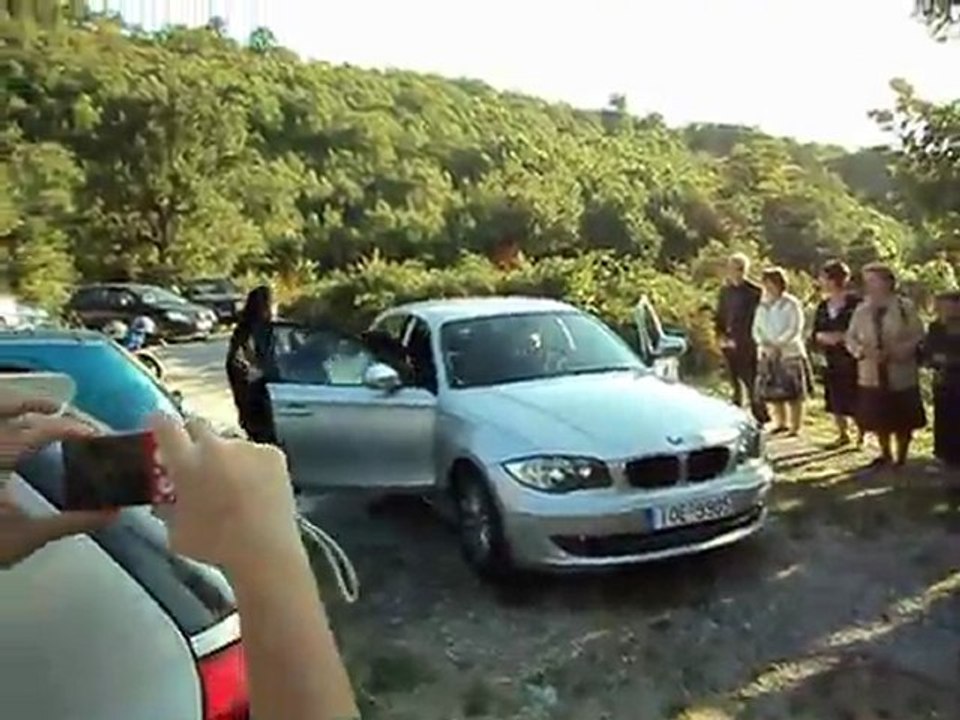ΕΛΕΥΣΗ ΤΗΣ ΤΙΜΙΑΣ ΚΑΡΑΣ ΤΗΣ  ΑΓΙΑΣ ΠΑΡΑΣΚΕΥΗΣ ΣΤΗΝ  ΙΕΡΑ ΜΟΝΗ ΑΓ.ΠΑΡΑΣΚΕΥΗΣ  ΔΟΜΑΒΙΣΤΙΟΥ.ΠΡΑΣΚΕΥΗ 30-9-2011 ΣΤΑ ΝΑΜΑΤΑ ΒΟΙΟΥ.