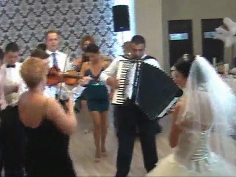 08. Formatia OVIDIU BAND din Bucuresti si ELENA POPESCU - Jaga,jaga 2011