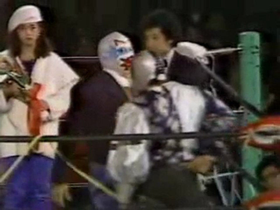 Mil Mascaras & Dos Caras vs Stan Hansen & Bruiser Brody. PT1.
