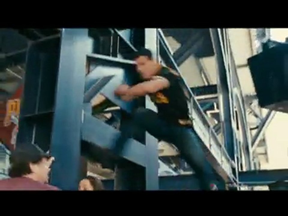 Taylor Lautner Abduction clips and interview
