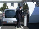 'Pay as you go' electric cars unveiled in Paris