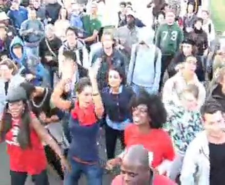 LA FETE DE L HUMA 2011 AVEC LES HAITIENS DE FRANCE A LA COURNEUVE( LAPAFHA)i