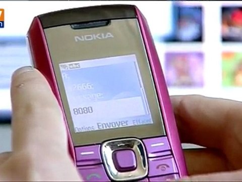 Les SMS surtaxés dans le collimateur des députés