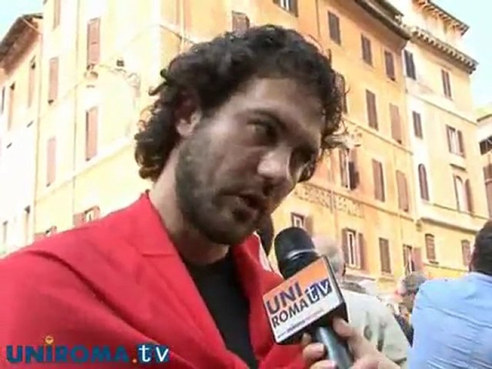 Tutti in piazza contro la legge Bavaglio