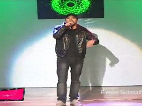 Bollywood Music Sensation 'Himesh Rehamiya' Sings 'Tumse Milna'