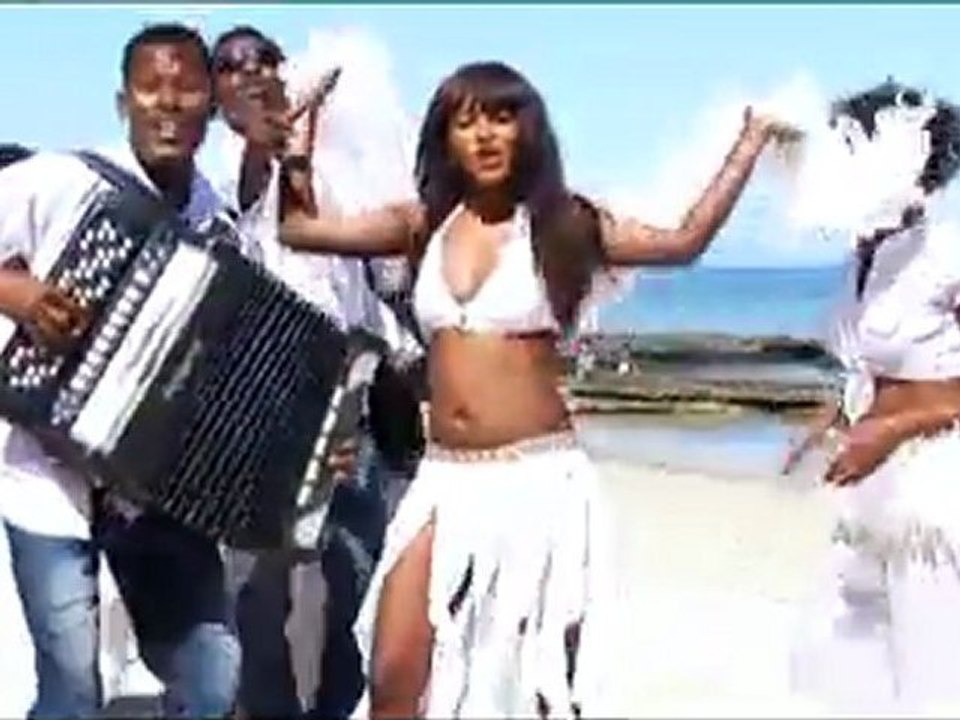 PERLE  NOIRE  -  REMIX (ambiance mafana)