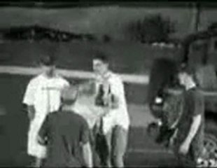 un mec qui rigole pa