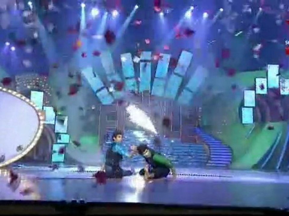 Just Dance-Grand Finale-1oct2011-pt9