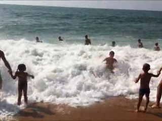 J'me fais défoncer par une vague