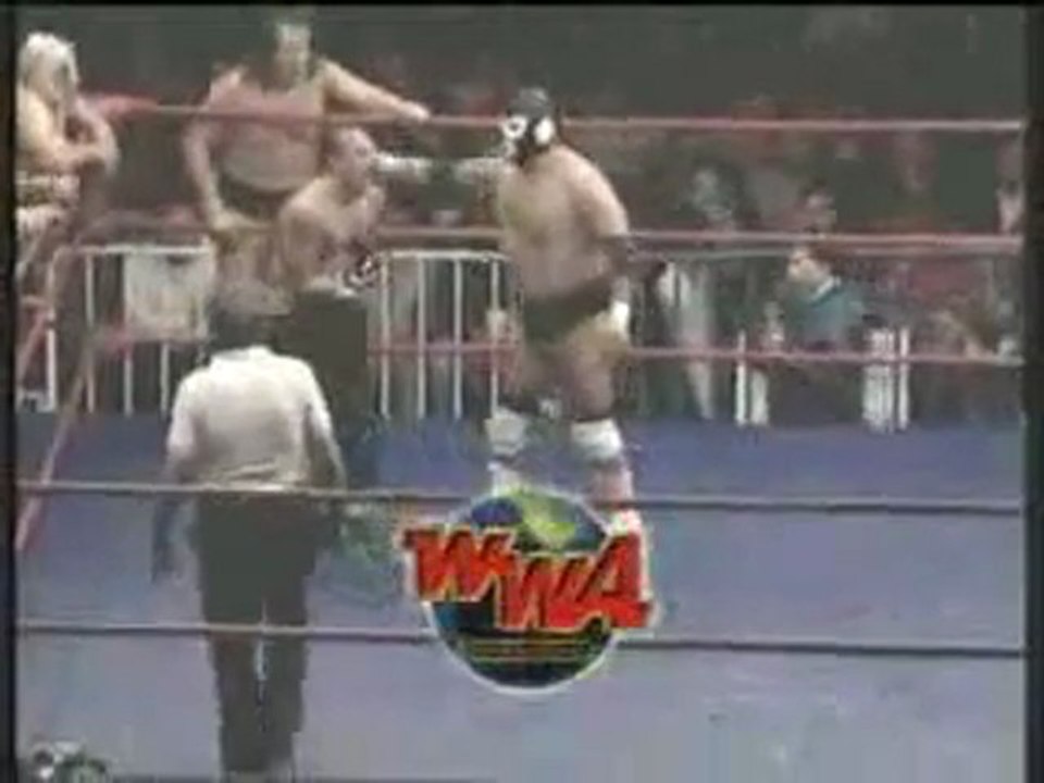 Mil Mascaras, hijo del Santo, Rey Mysterio Jr & Perro Aguayo vs Dr. Wagner Jr. Juventud Guerrera, Cien Caras & hijo del Diablo.