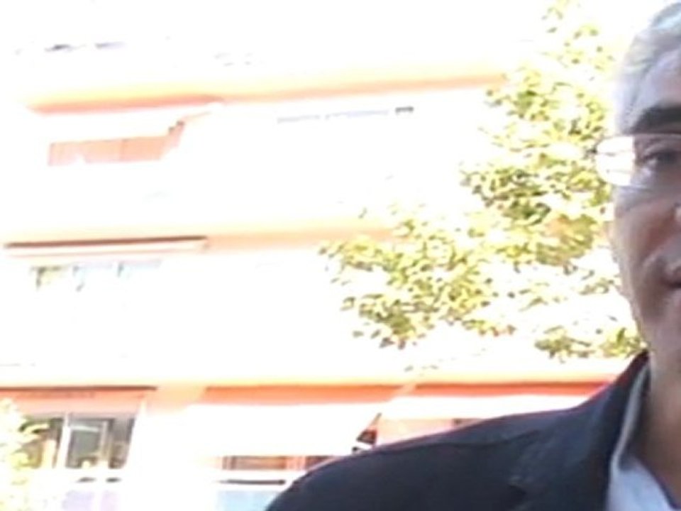 Le cas algérien et l'objectivité des journalistes : interview d'Akram Belkaid.