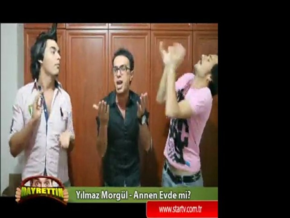 Hayrettin - Yılmaz Morgül Annen Evde mi? (slayttv)