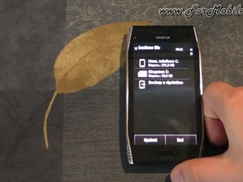 Nokia X7-00 - Demo compatibilità microSDHC