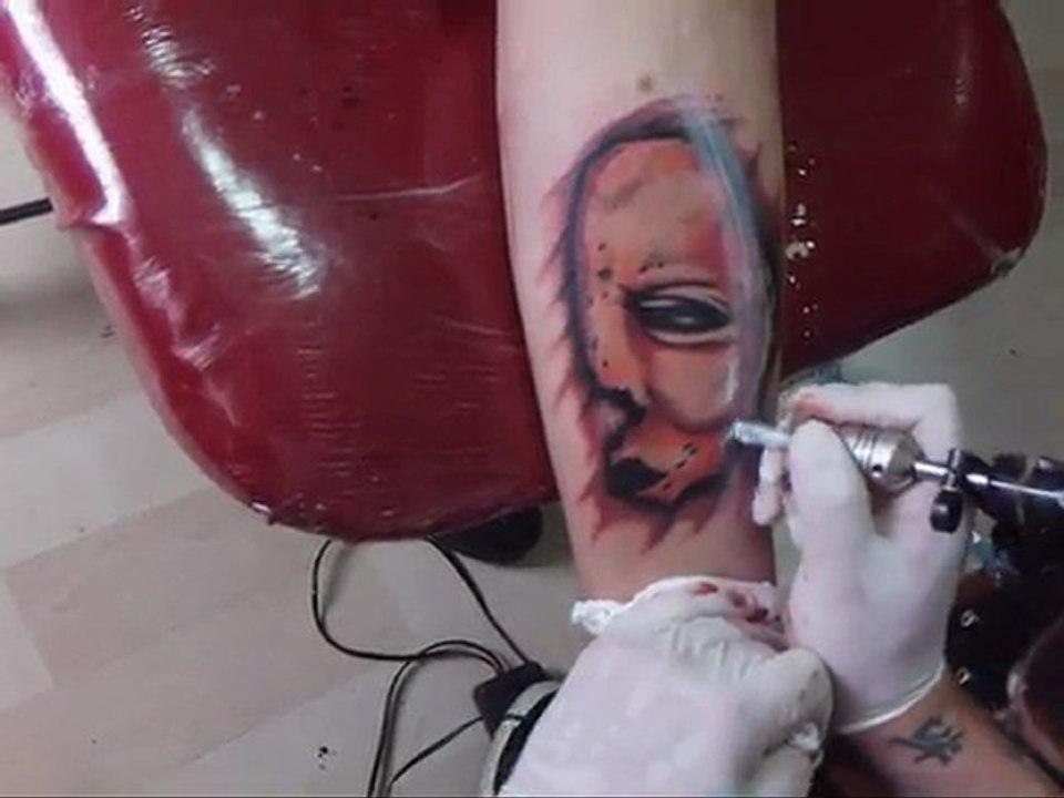 İstanbul dövme salonu dövme yapanlar dövmeci murat arı dövme çalışması