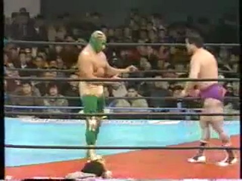Mil Mascaras vs Takashi Ishikawa PT2.