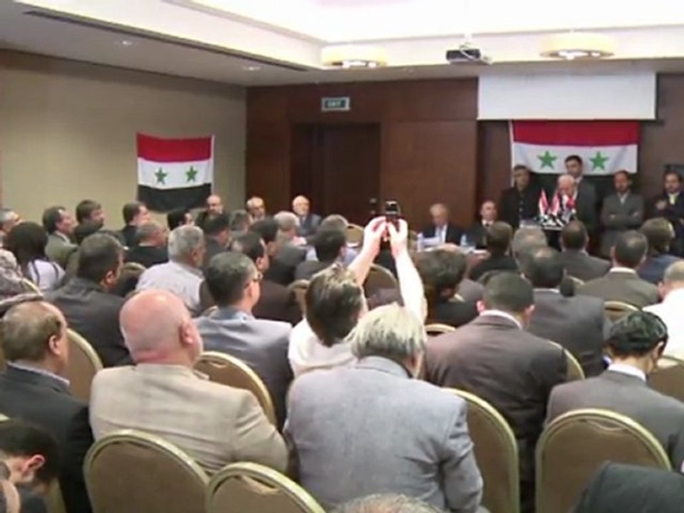 Syria opposition forms united front against Assad