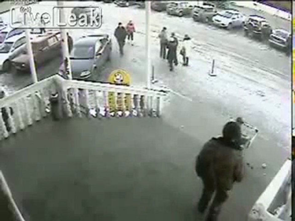 Down The Stairs mit einem Einkaufswagen Fail