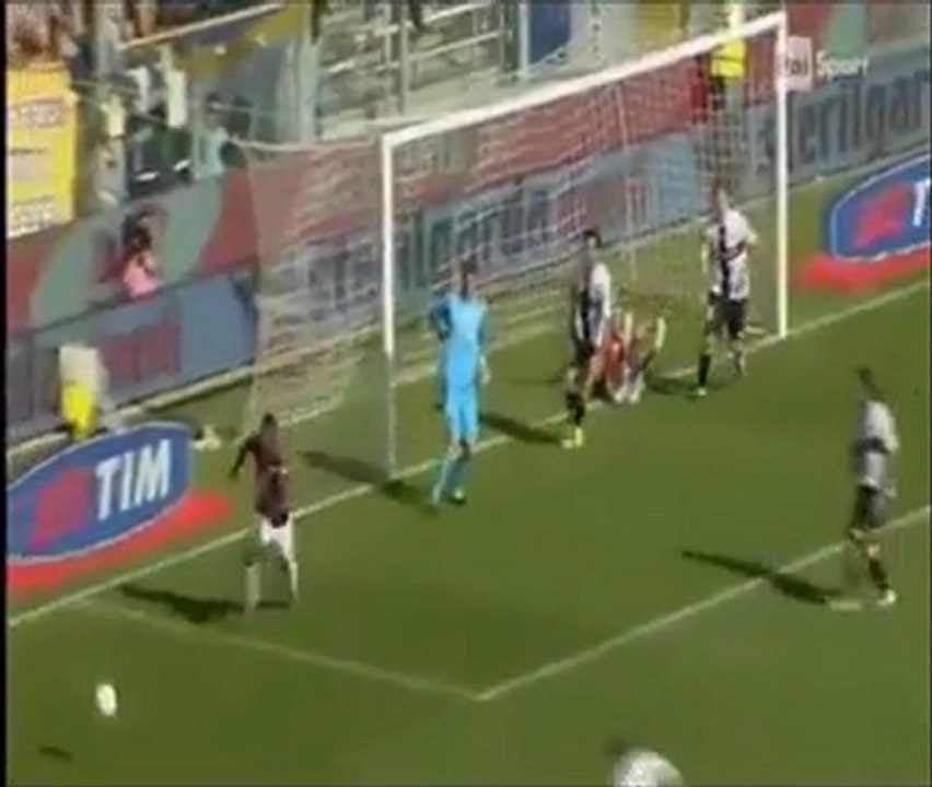 Vong 5 Serie A - Parma 3 1 Genoa (2.10.2011)