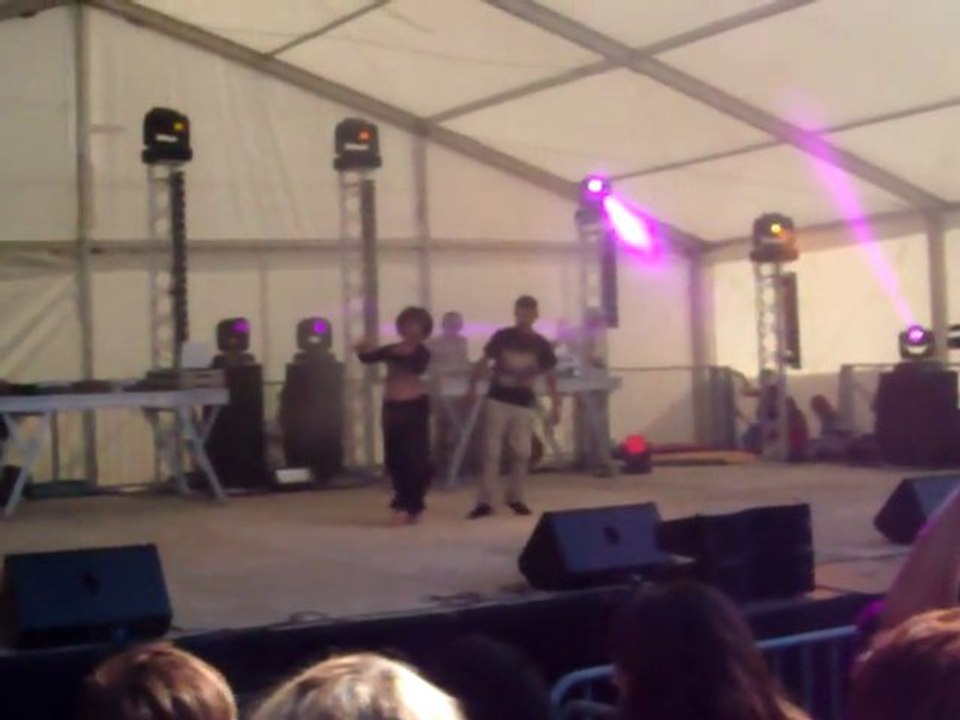 Abdou et Sarah,  danse hip-hop oriental.