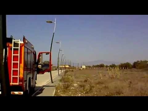 Castel Volturno (CE) - Incendio sul lungomare di Baia Verde