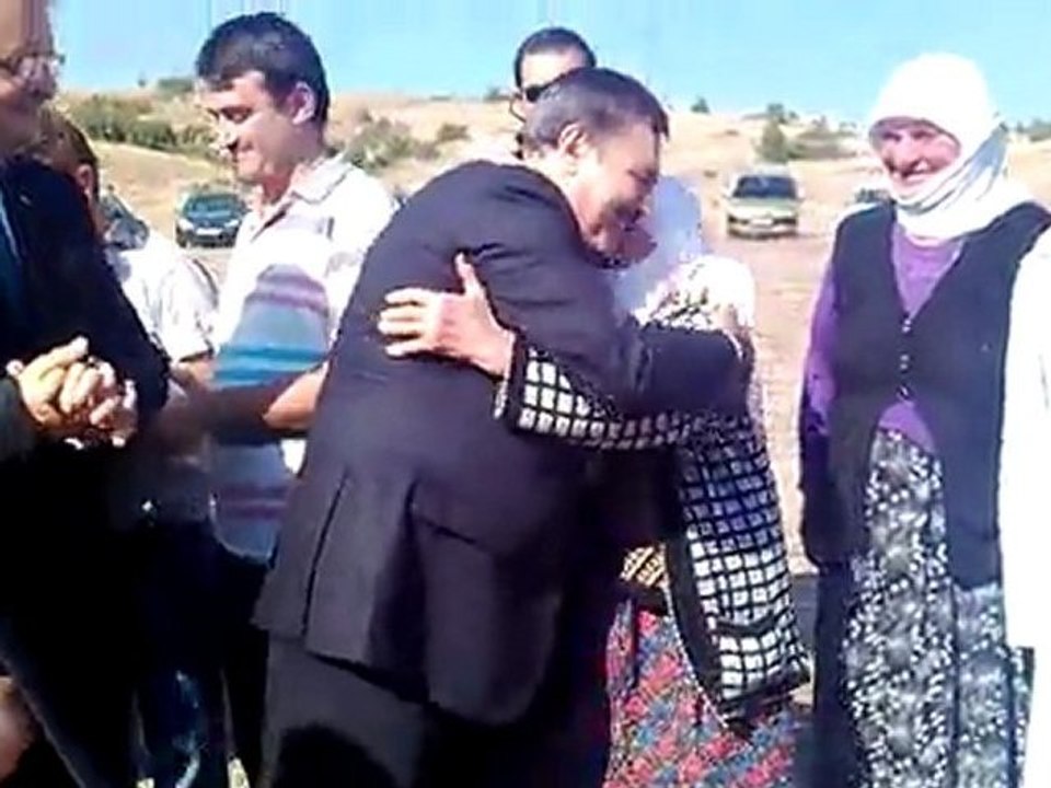 Sn Bakan Veysel Eroğlu Ahlat Köyümüzü Onurlandırdı