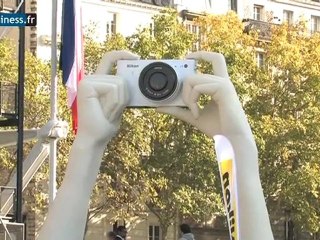 "The Big Hands", une opération signée Nikon 1