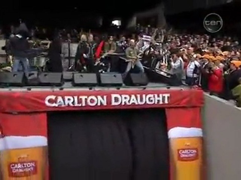 Meatloaf Live at the AFL Grand Final 2011 Australia Bat Out Of Hell