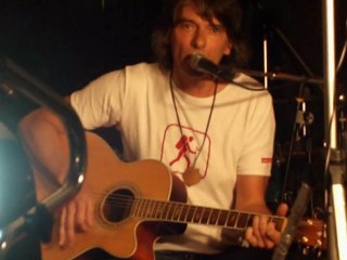 Lowell Chanteur Hors Saison - Je Suis Dans La Grève (au concert Tout est à vous!)