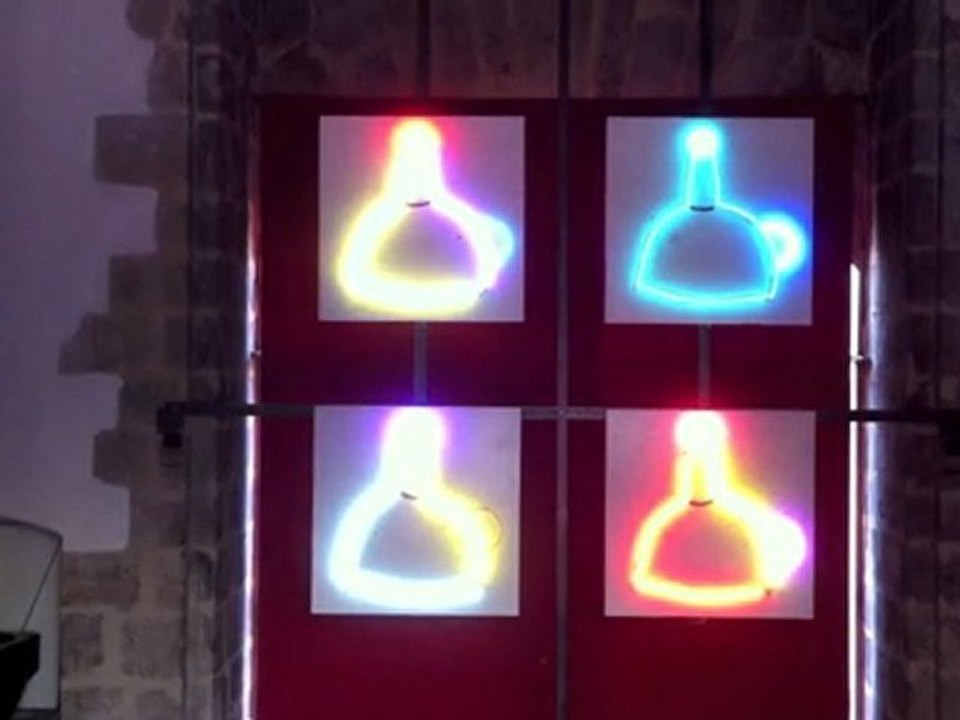 4 NÉONS/ENTONNOIRS ma2f - la lumière du "sexe au genre".