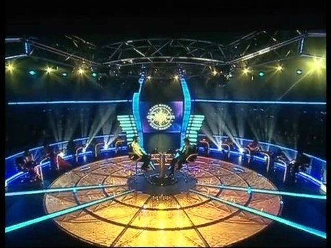Amitabh Bachchan Gets Naughty On KBC5! - Latest Bollywood News