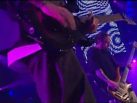 Korn - Falling Away From Me (From Live At Montreux 2004 )