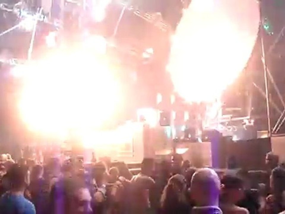 THE STUNNED GUYS VS AMNESYS @ SYNDICATE PARTY 1