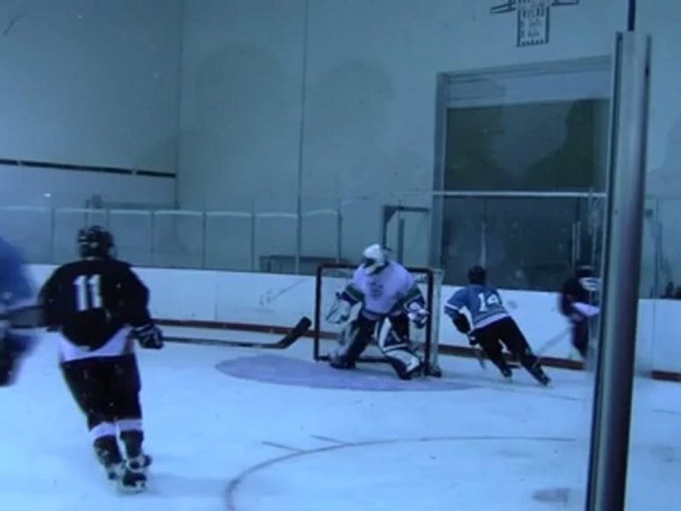 Kelowna 3 on 3 Hockey game