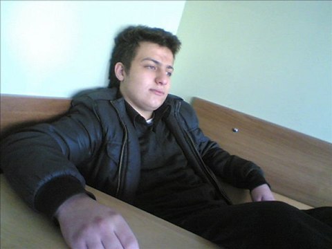 süper ötesi bir ses dinle !!!