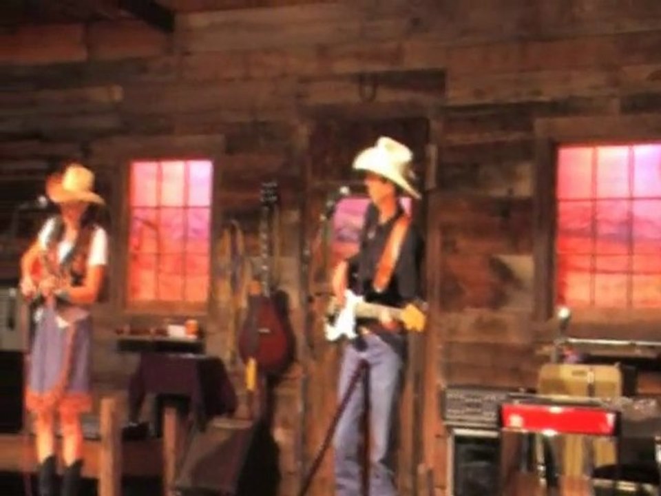 spectacle western-country