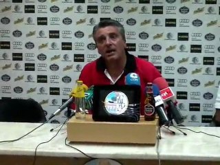 R.P. Javier González Etxebarria entrenador del Lemona ( movil )