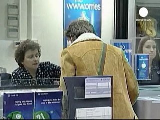 Deutsche Bank scraps 2011 profit target