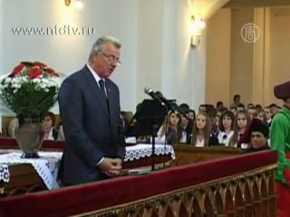 Президент Венгрии поддержал диаспору в Украине