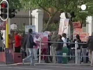 Afrique du Sud: le gouvernement est critiqué après...