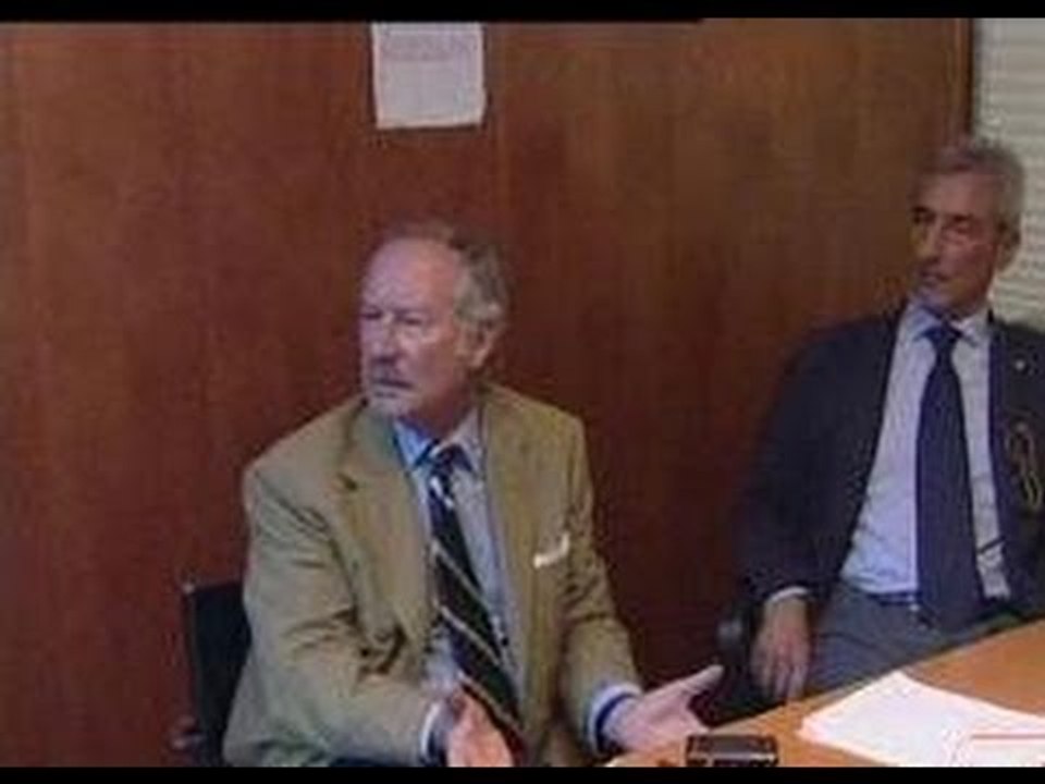 Napoli - Papa resta in carcere