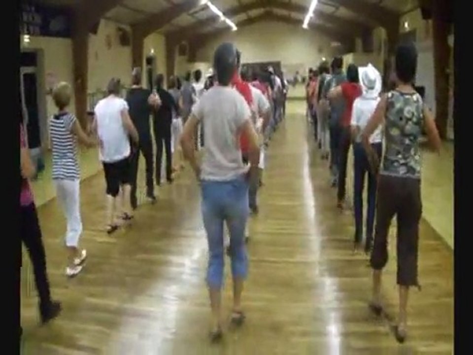 Country as can be - Apprentissage par ceux qui commencent une 2ème année de danse